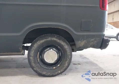 1996 Dodge Ram Van B1500 z USA, uszkodzony, nr VIN 2B7HB11X4TK184229